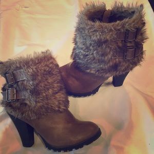 Soda Faux Fur Booties!